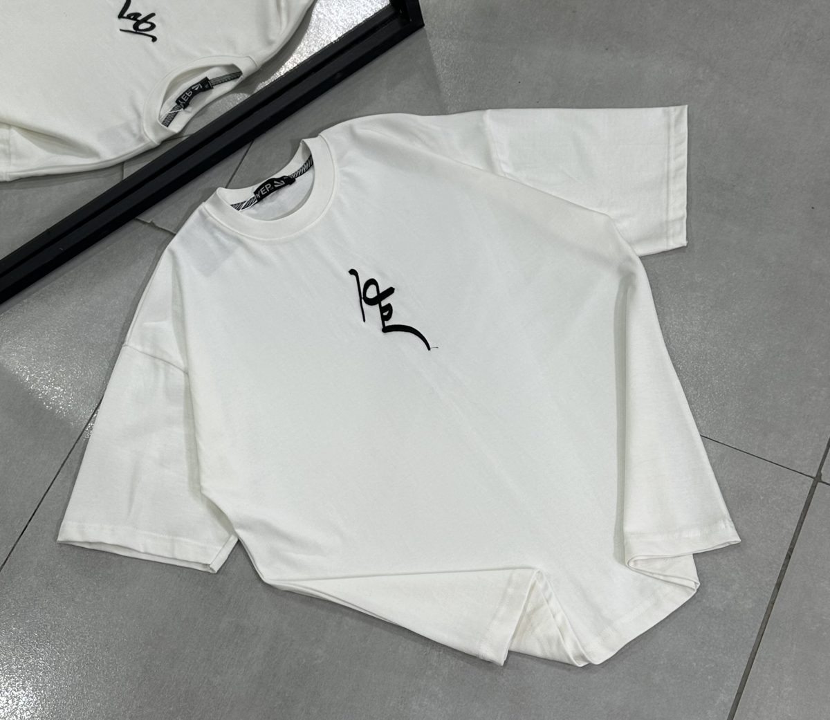 تیشرت غم سفید (۱۰) - Image 1