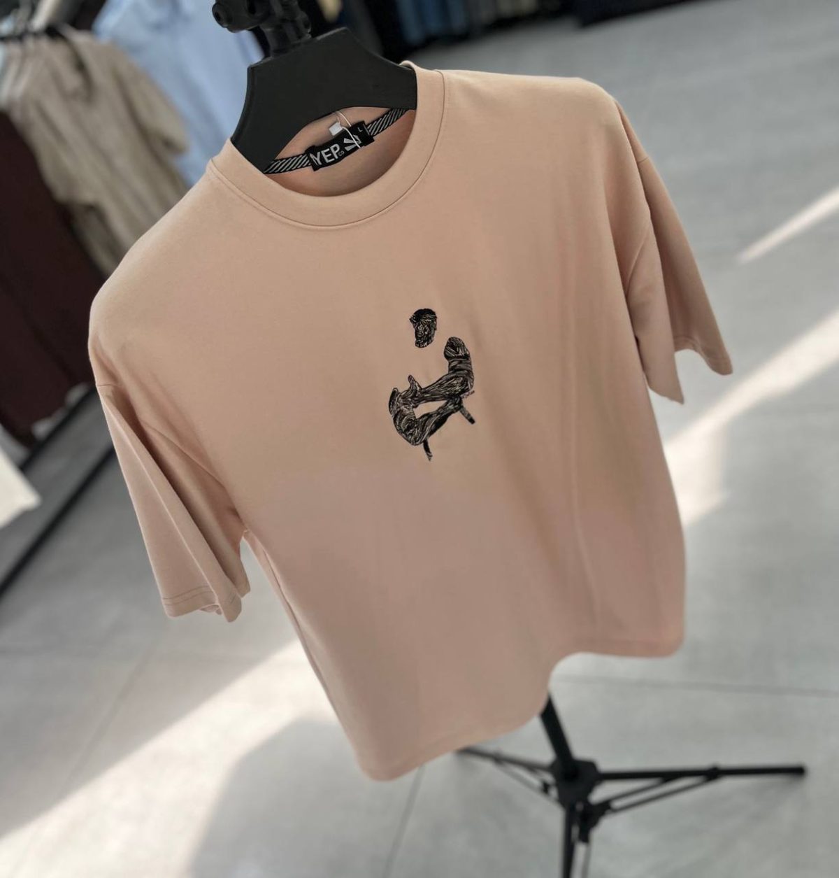 تیشرت کرم - Image 1